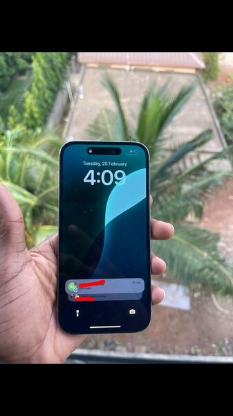 Esim locked iPhone 14pro 128gig, back crack swap allowed