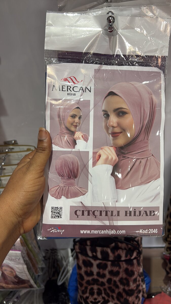 Hijab pratique avec boutons
