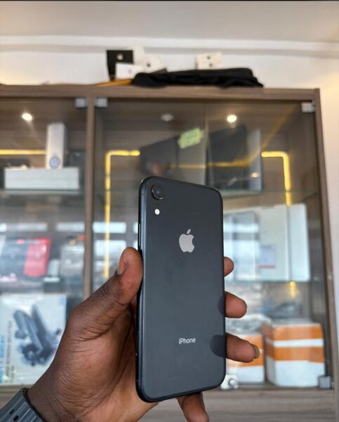 iPhone XR 128gig