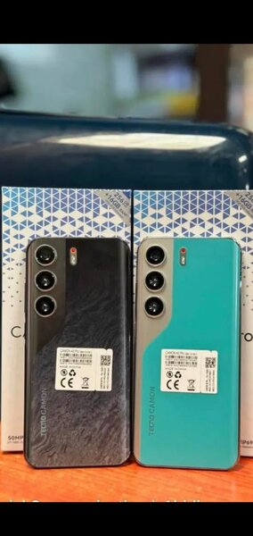 Smartphone moderne TECNO