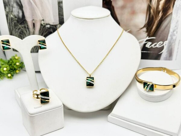 Set de bijoux élégant doré
