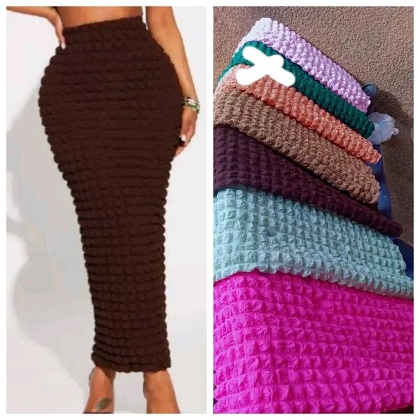 Jupe longue plissée élégante