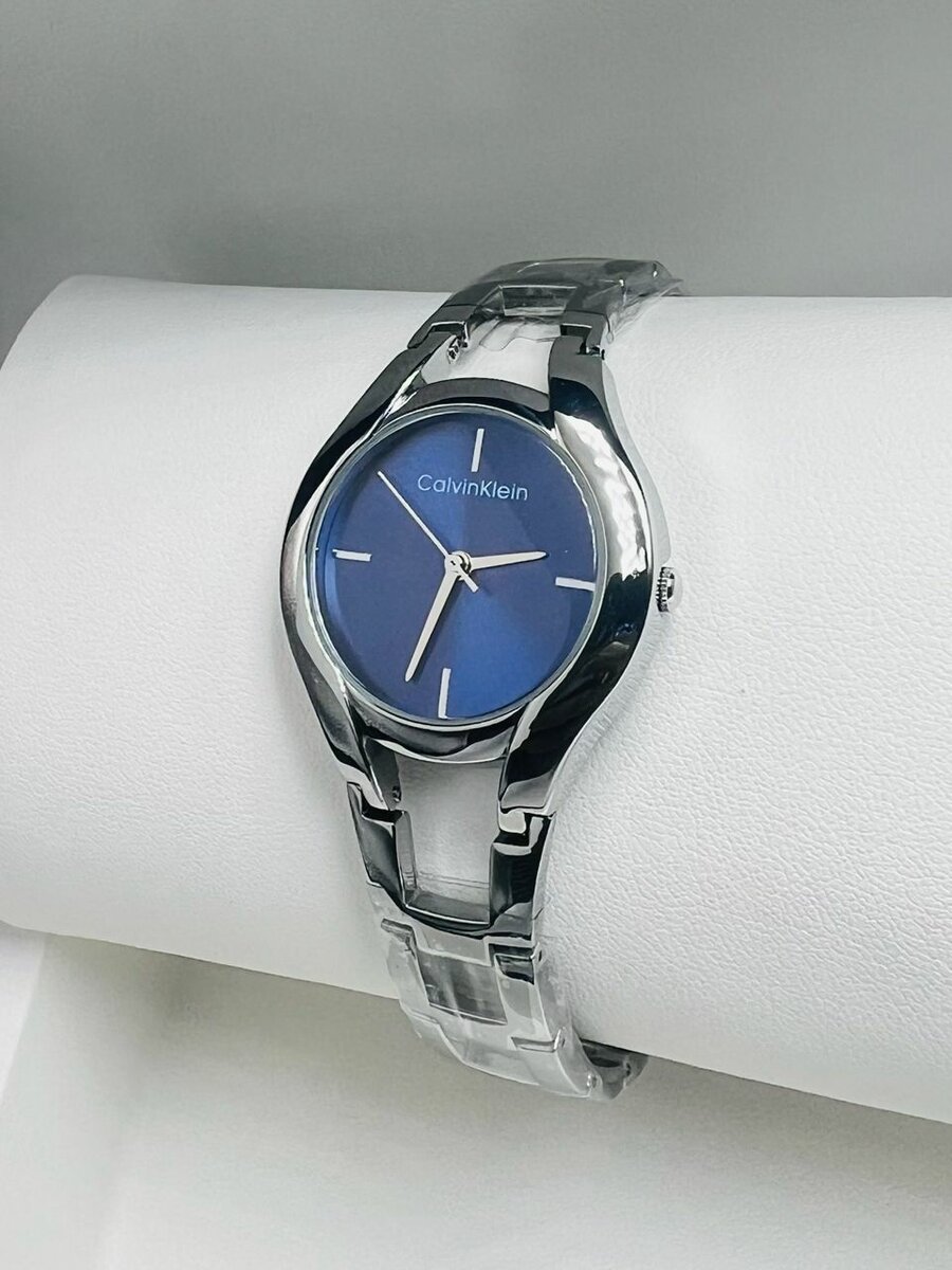 Montre bleu