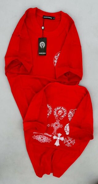 T-shirt rouge graphique