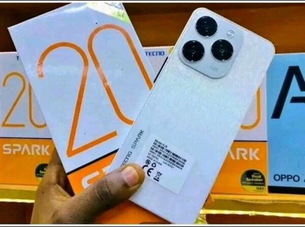 Tecno Spark 20 - Smartphone 4G