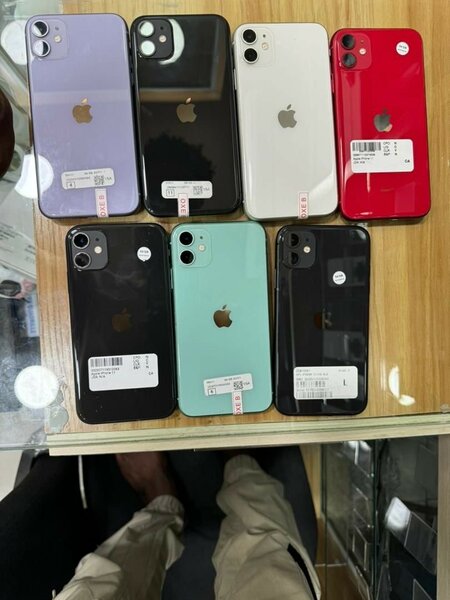 iPhone 11 64giga quasi neuf