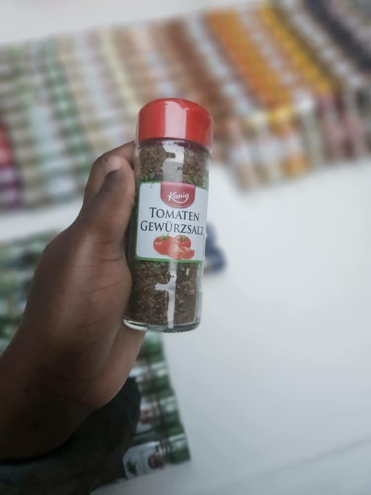 Assaisonnements Variés en Pots