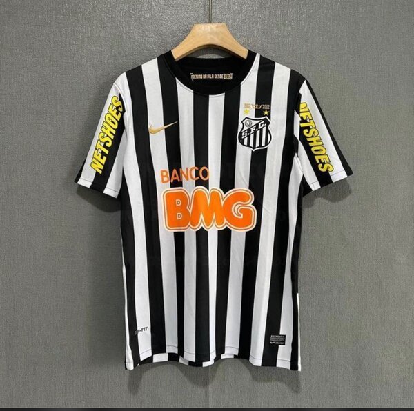 Maillots de football stylés