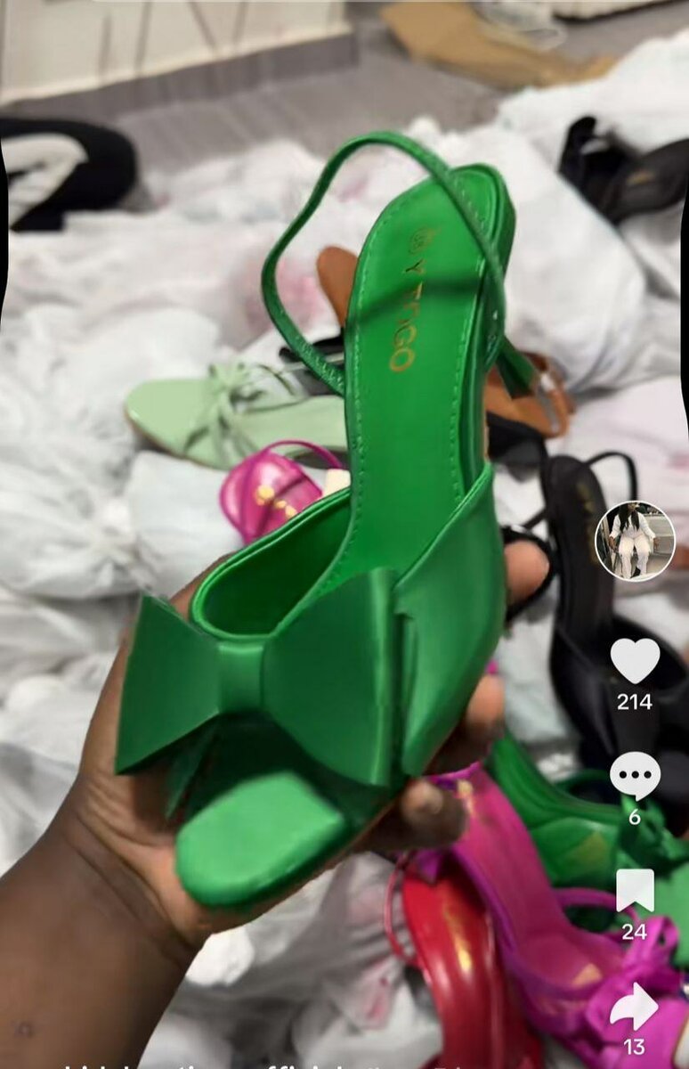 Sandales à talons noeud coloré