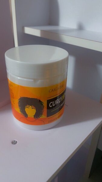 2 à3000 Crème Boucles Caigabai