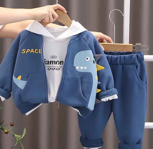 Практичная и стильная тройка для маленького джентльмена по отличной цене! 💙