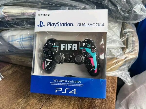 Manette PS4 DualShock 4 FIFA