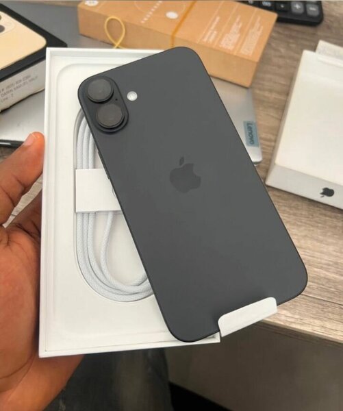 iPhone 16 246gb