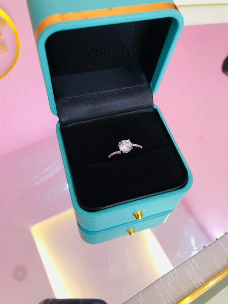 Bague de Fiançailles Éclatante