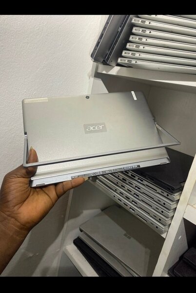 ACER SWITCH SW312-31