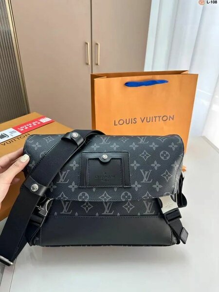Sac bandoulière Louis Vuitton noir