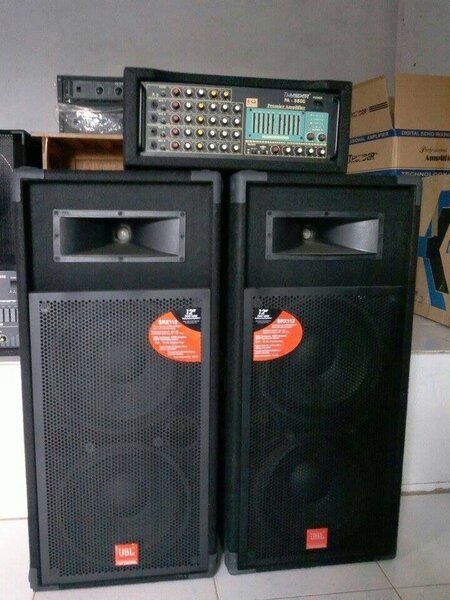 Enceintes PA JBL Pro