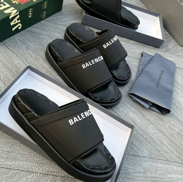 Balenciaga Slippers