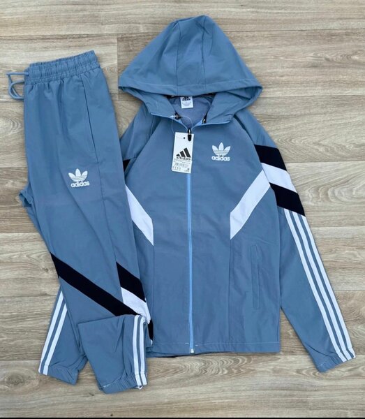 Ensemble de survêtement Adidas