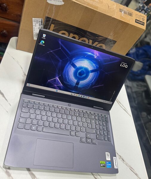 Ordinateur Portable Lenovo LOQ