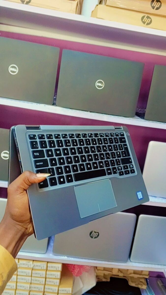 DELL 7400 2-in-1 convertible