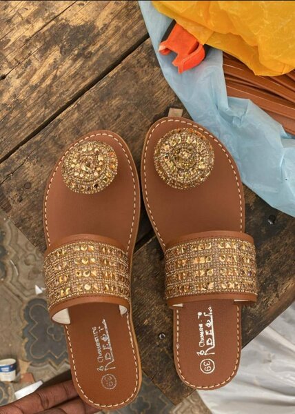 Sandales tradi-moderne