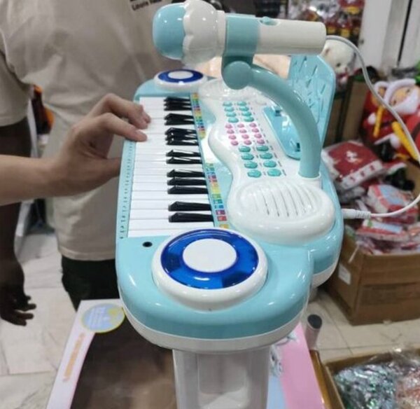Piano électronique enfant avec microphone