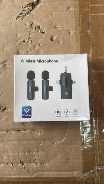 Wireless microphone for all phones