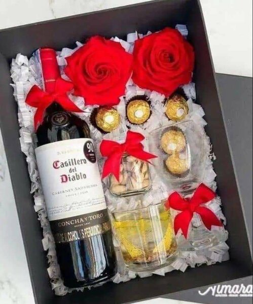 Coffret Cadeau Vin Casillero del Diablo & Roses Rouges