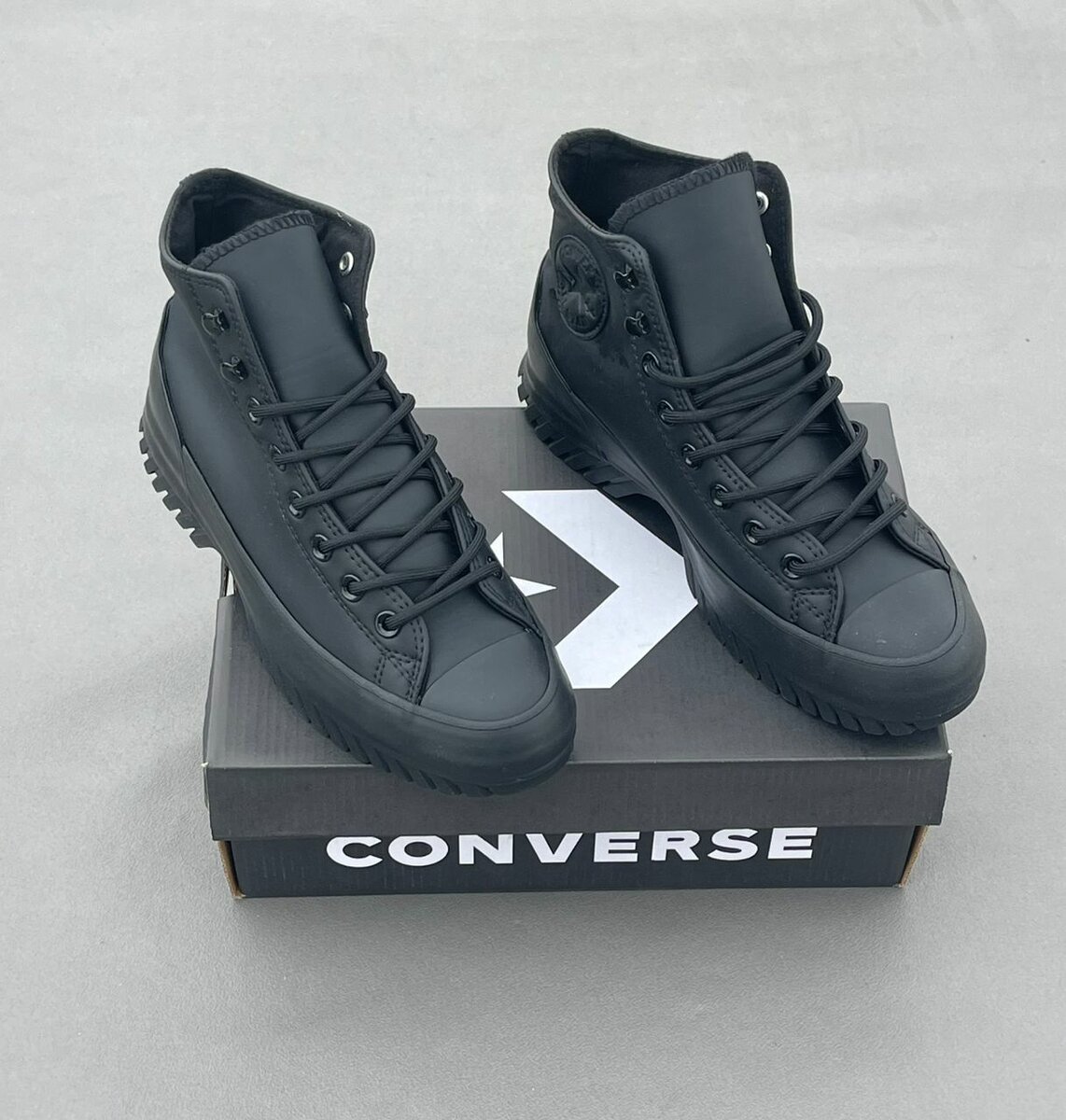 Chaussures montantes noires Converse