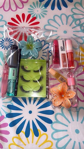 Coffret maquillage floral