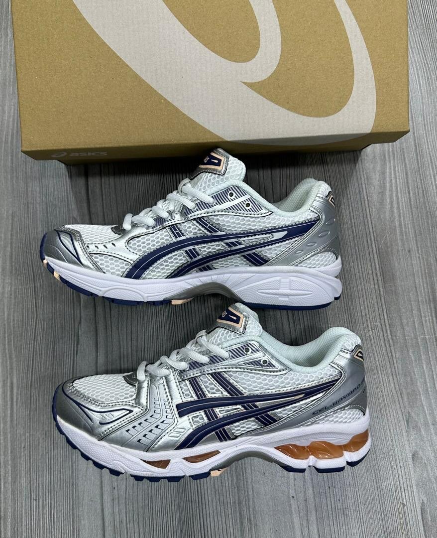 ASICS SNEAKER