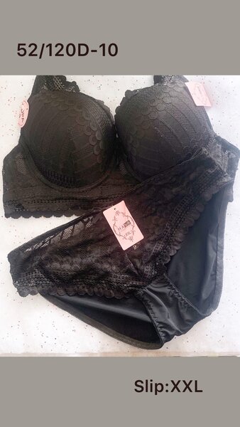 Ensemble lingerie dentelle noire XXL
