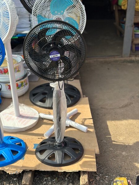 Ventilateur longchant  kirikou noir