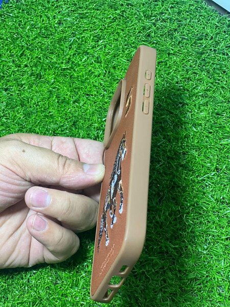 iPhone 15 pro max pouch