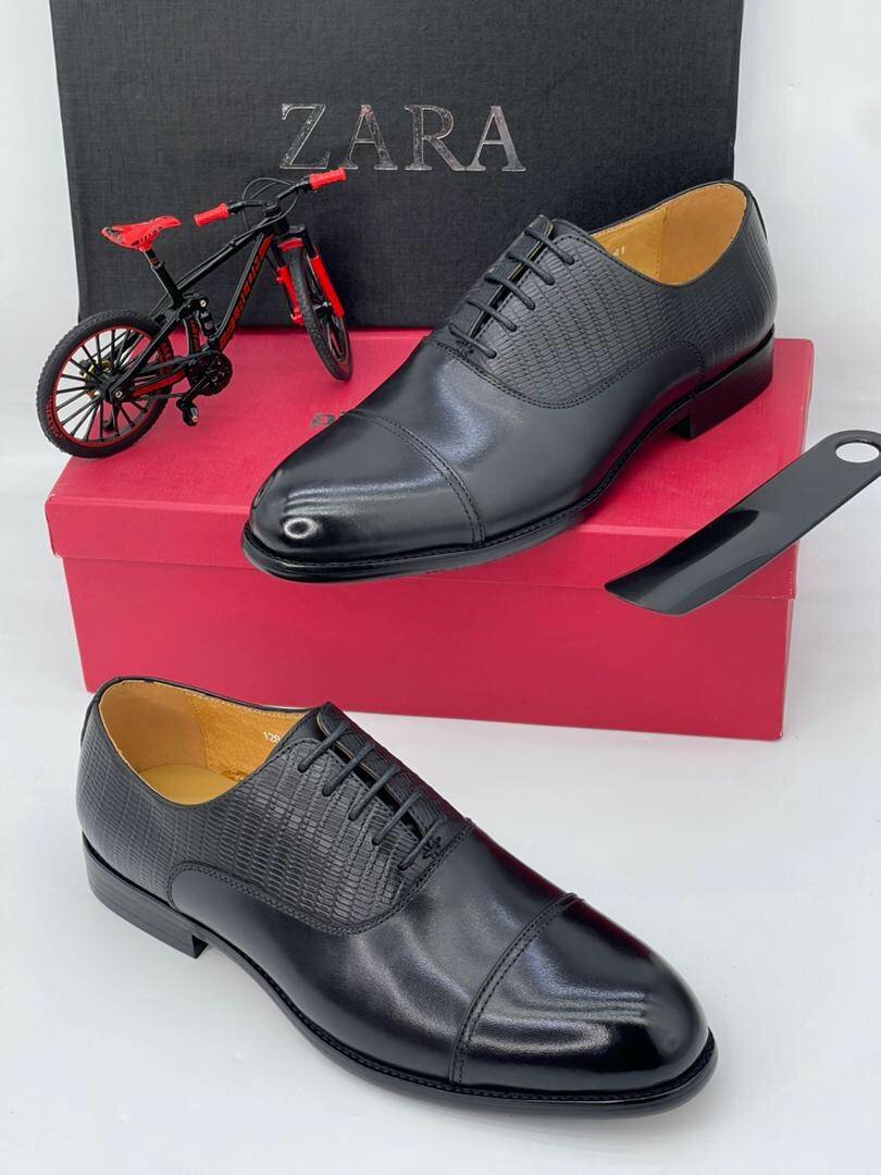 Solid executive shoes