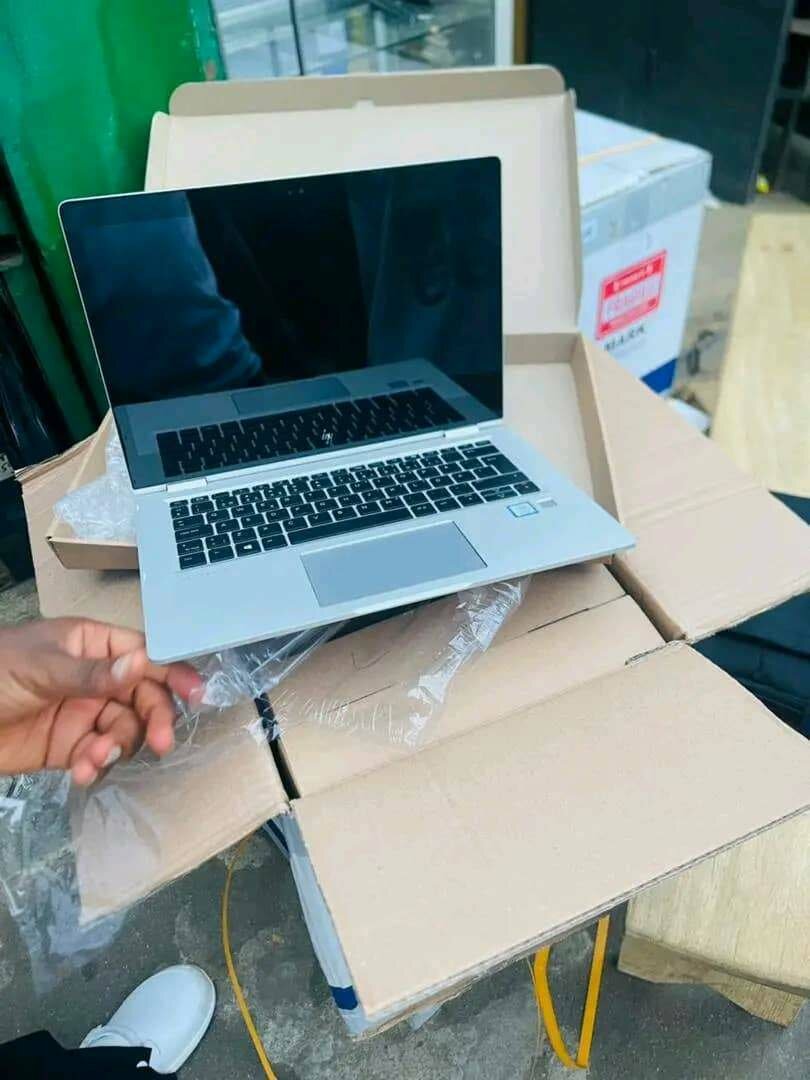 Ordinateur Portable HP  ELITEB