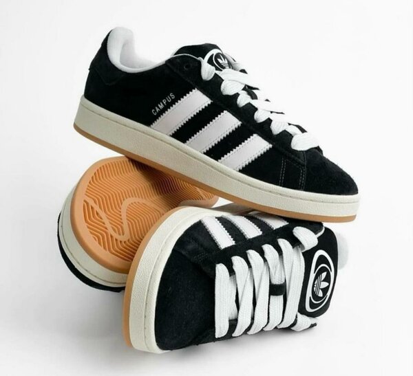 Baskets noires en daim