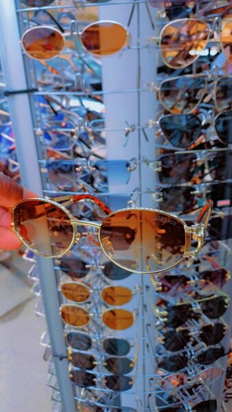 Lunettes de soleil stylées UV