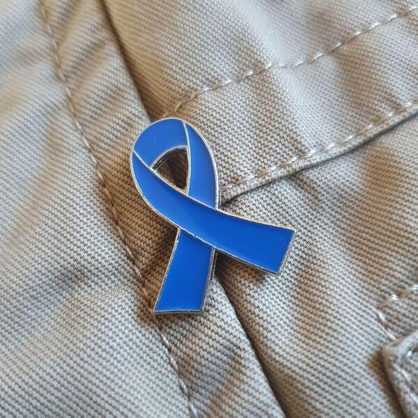 Broche Ruban Bleu Solidaire