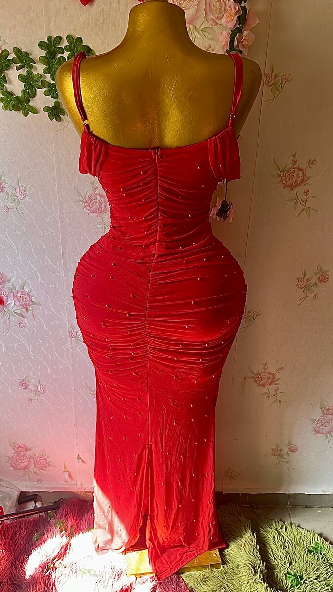 Robe longue rouge glamour
