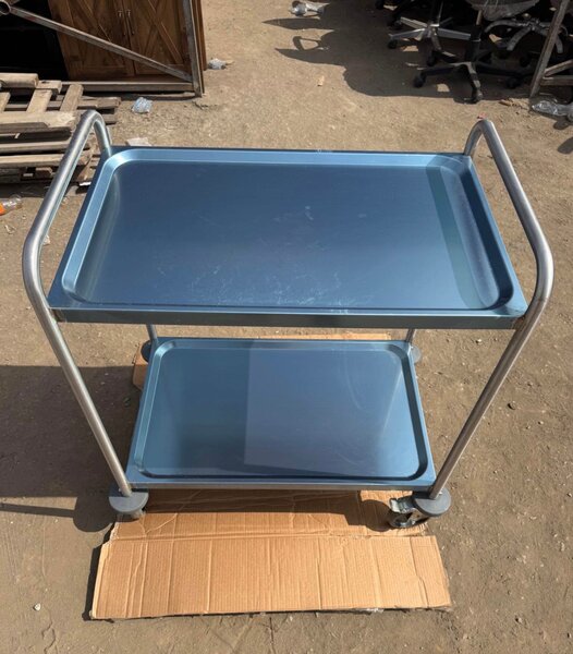 Chariot de Service à Roulettes