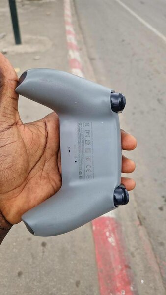 Manette PS5 camouflage grise