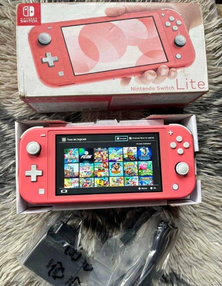 Nintendo Switch Lite - Console de jeu portable