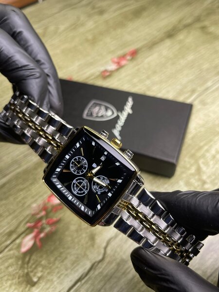 Montre chronographe en acier inoxydable