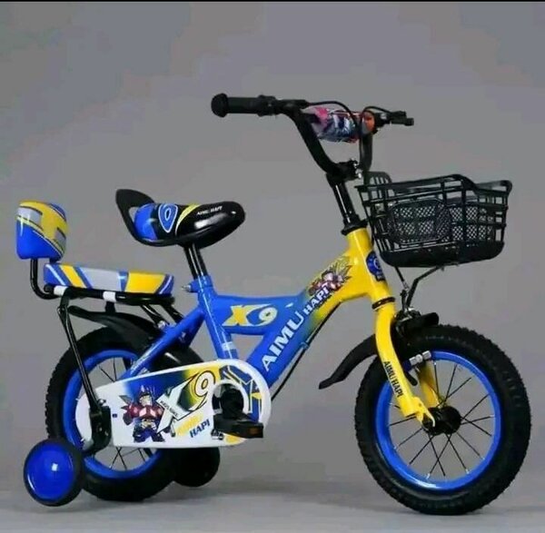 Vélo enfant 16 pouces avec panier et casque