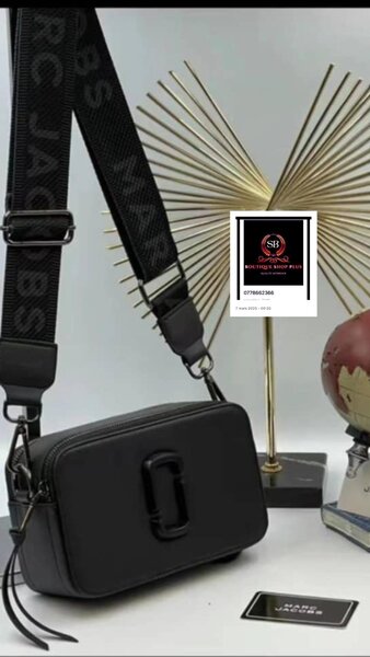 Sacoche authentique avec sa boîte