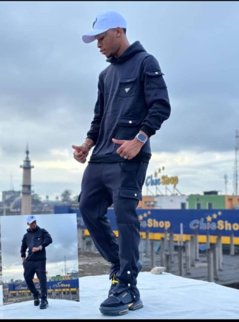 Ensemble de survêtement moderne