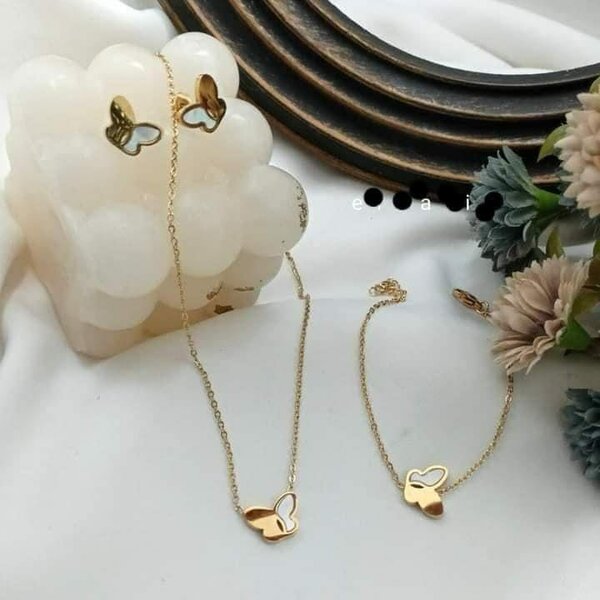 Chaine, boucle, bracelet