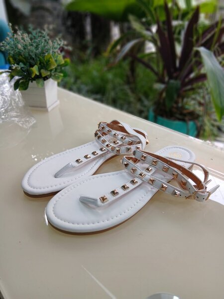 Women's White Flat Sandals with Gold Studs